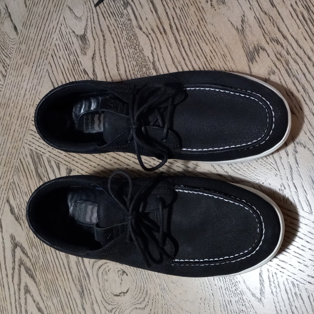 New Sperry shoes 12w